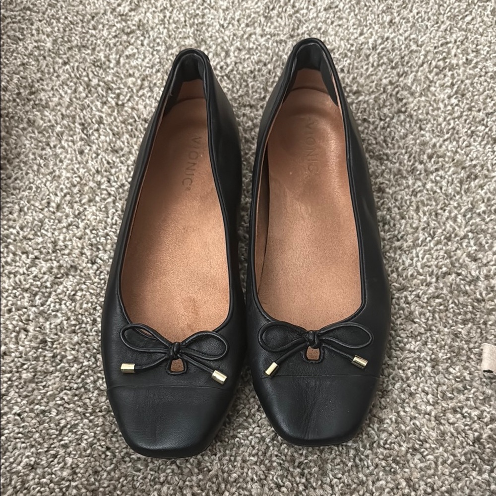 Vionic Black Leather Flats with Rounded Toe